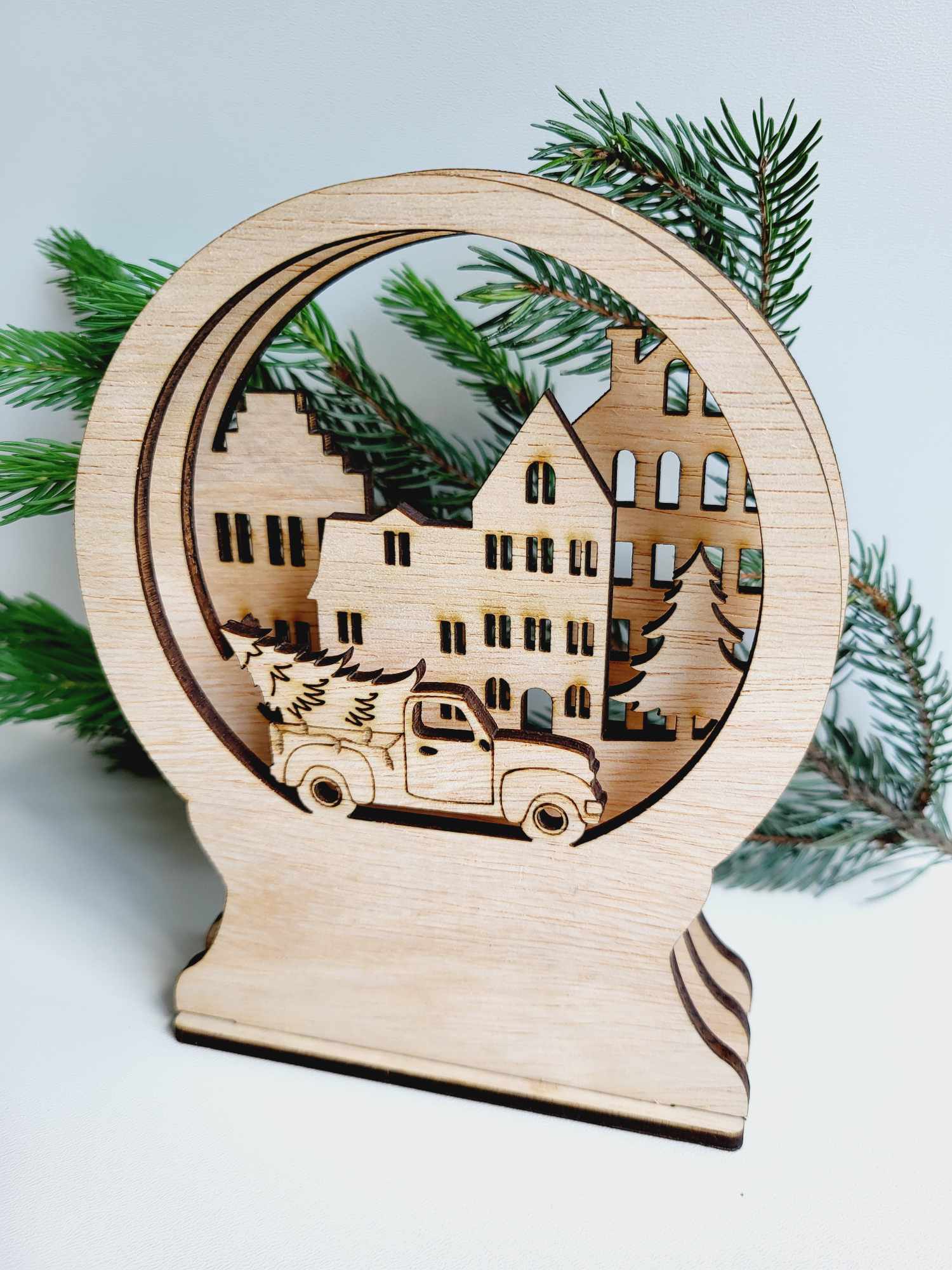 Glob 3D din lemn cu personalizare