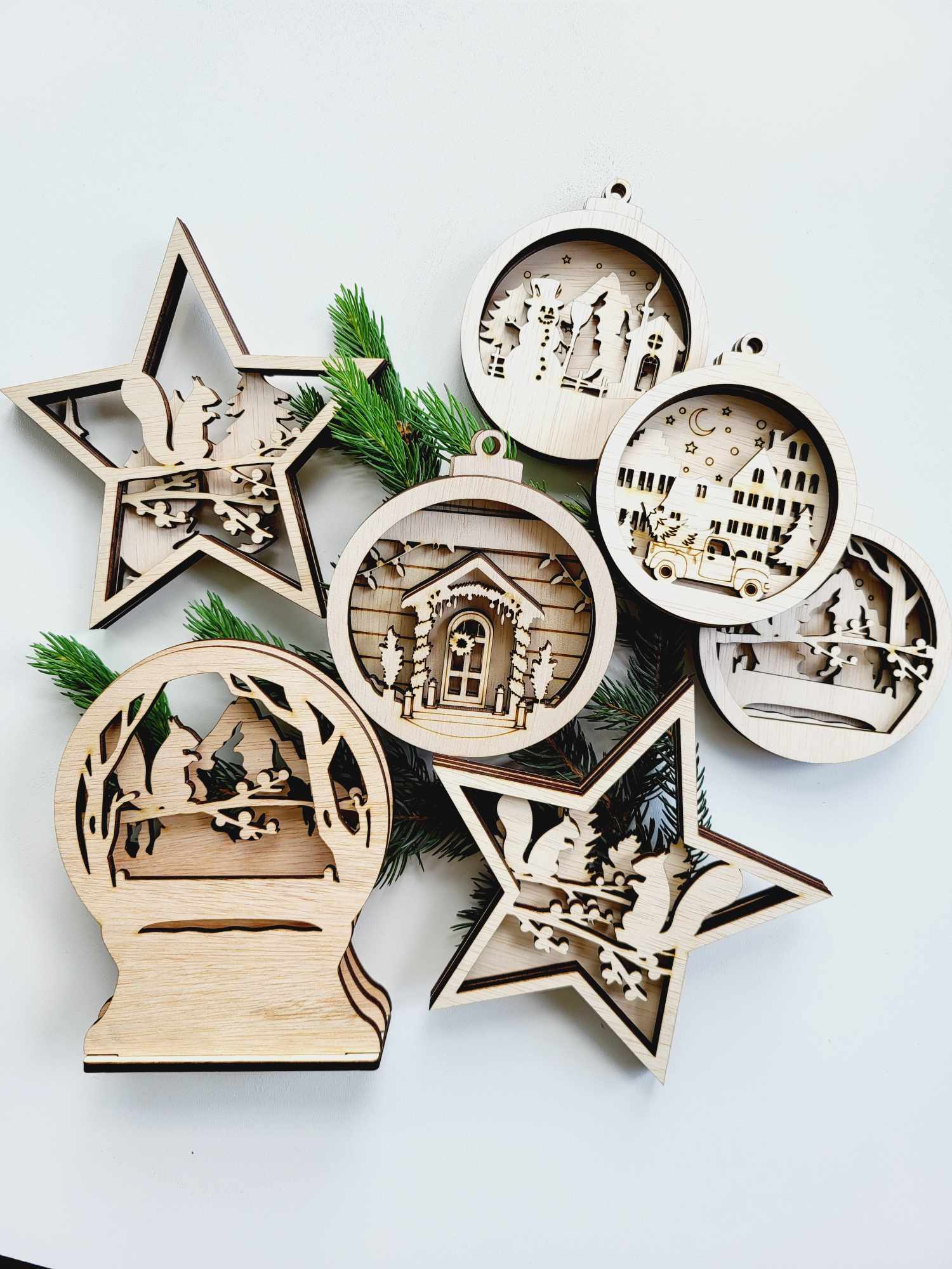 Glob 3D din lemn cu personalizare