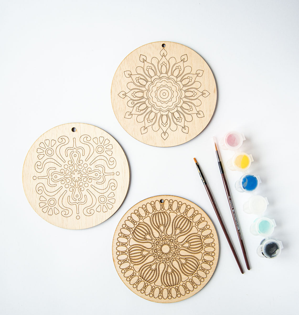 Mandala pentru pictat - kit mandala de 15 cm diametru